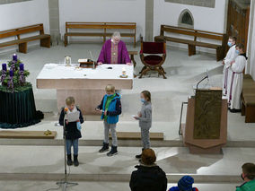 Familiengottesdienst zum 1. Advent (Foto: Karl-Franz Thiede)